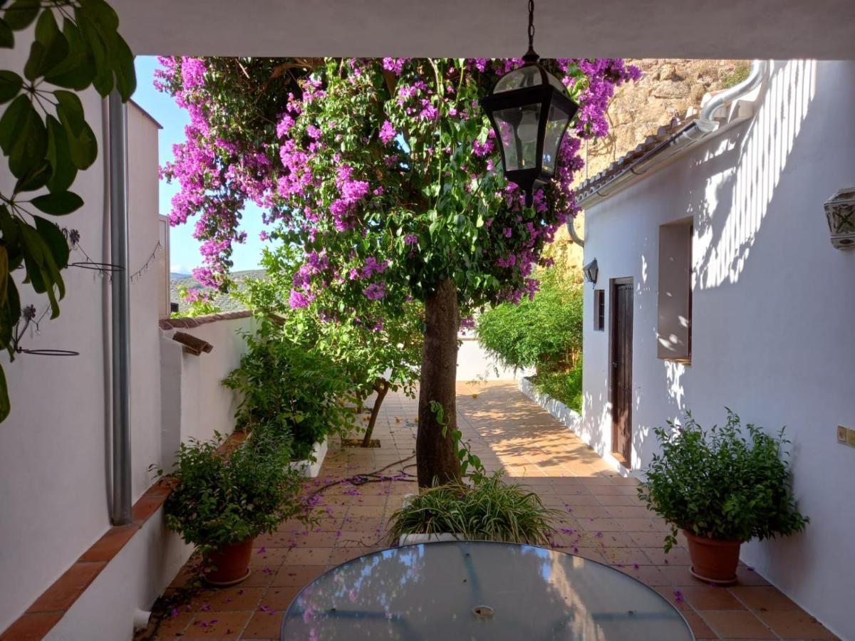 La Villa, Alojamiento Rural Iznájar Exterior photo